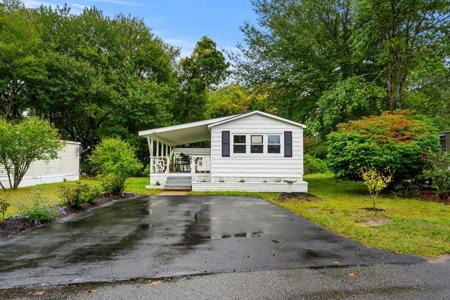 2900 Cranberry  Highway