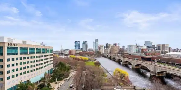 8-10 Museum Way