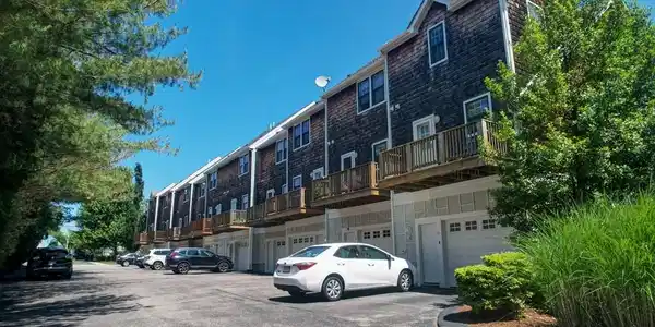 523 Hancock Street