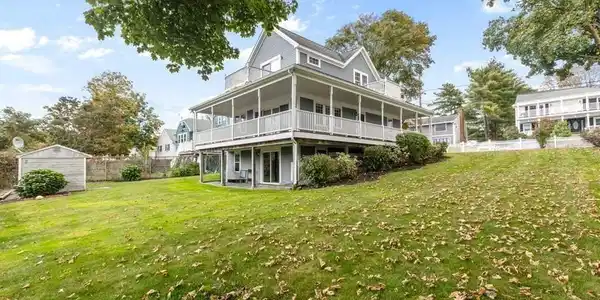 52 Parke Ave
