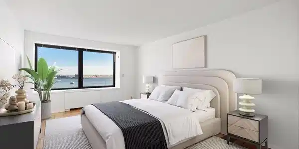 85 E India Row