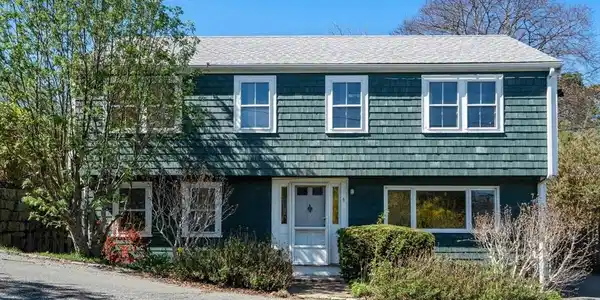 6 Highland St