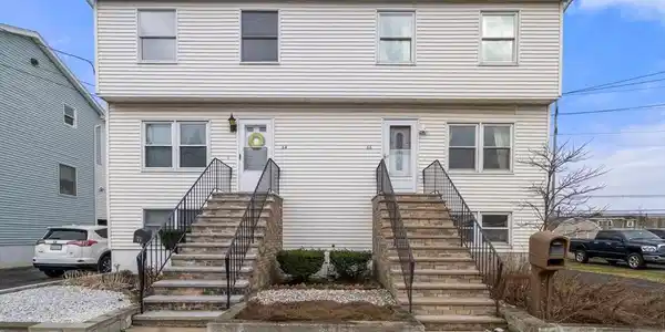 66 Roosevelt St