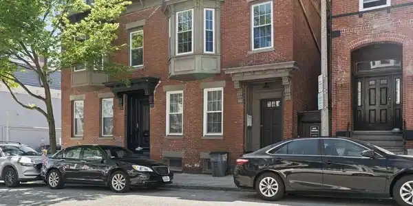 159 I St