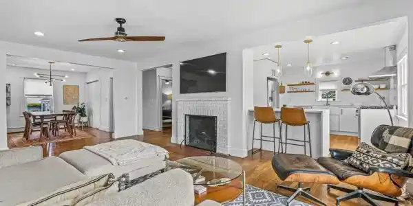 26 Breezy Hill Ter