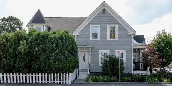 73 Eastern Avenue