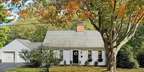 1718 Main Street