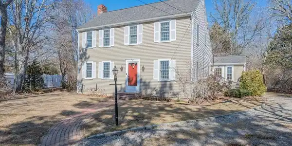 4 Ralyn Rd