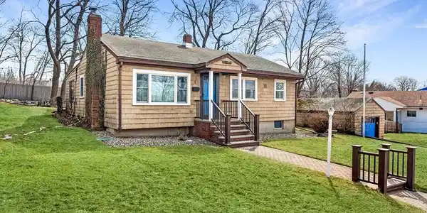 3 Desmond Drive