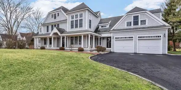 326 Willowbend