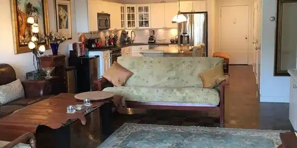8 Whittier Pl