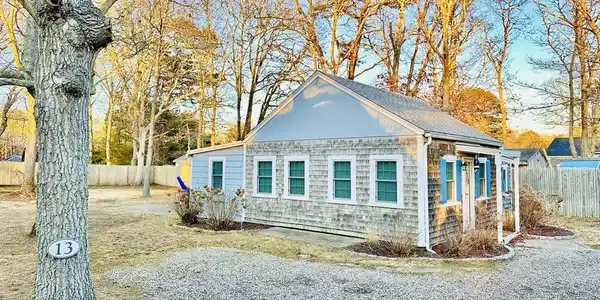 90 Seaview Ave