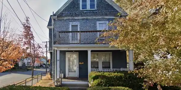 208 Beach St