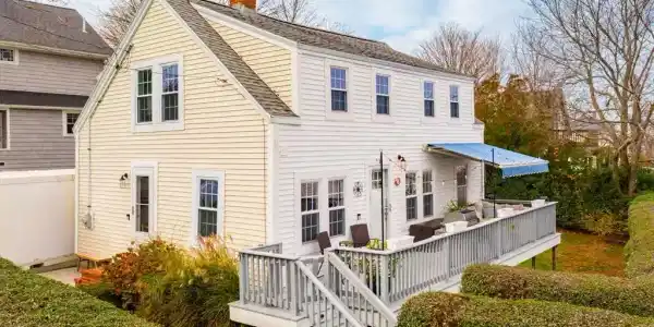 134 Hampton Circle