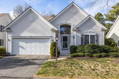 10 Champlain Circle