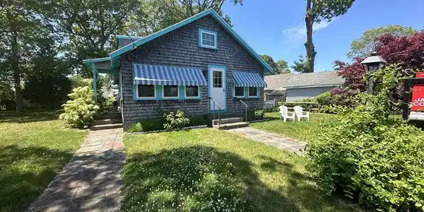 18 Reynolds Ave