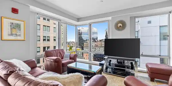 80 Broad St