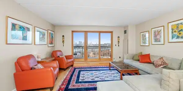 50 Boatswains Way
