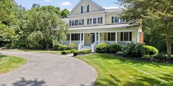 76 Clapp Rd