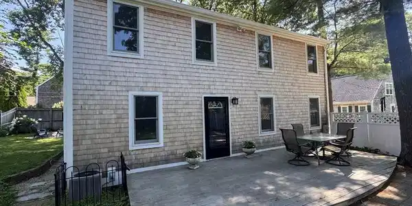 8 Winthrop Ave