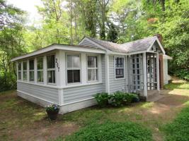 207 Bartlett Rd