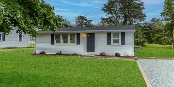 72 Glen Rd