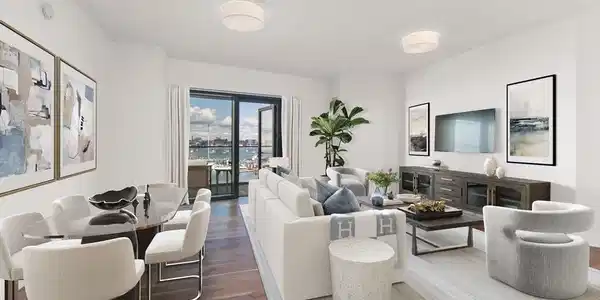 300 Pier 4 Blvd
