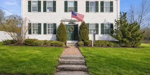45 School St