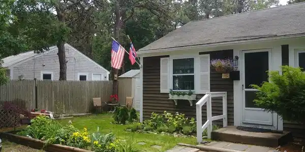7 Thatcher Rd