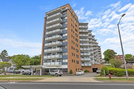 300 Lynn Shore Dr