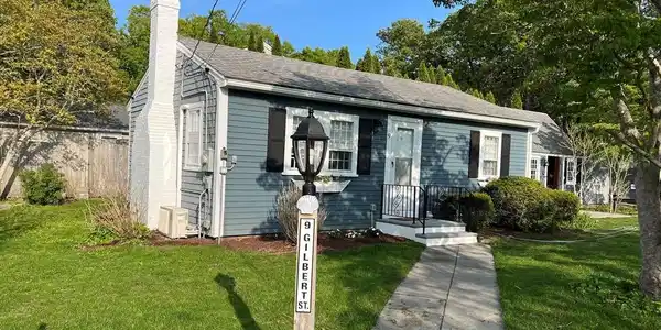 9 Gilbert St