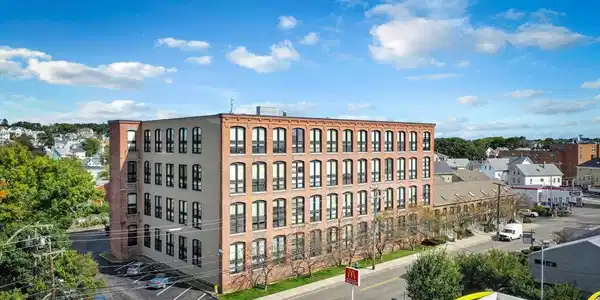 33 Maplewood Ave