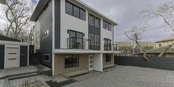 50 Nelson Ave