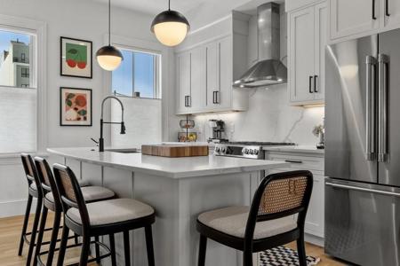 342 W 3rd St