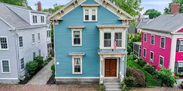 20 Winter St