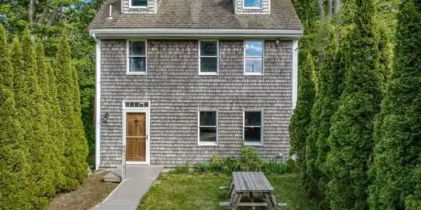 4 Gardenstone Way