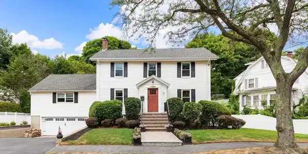32 Fuller Ave