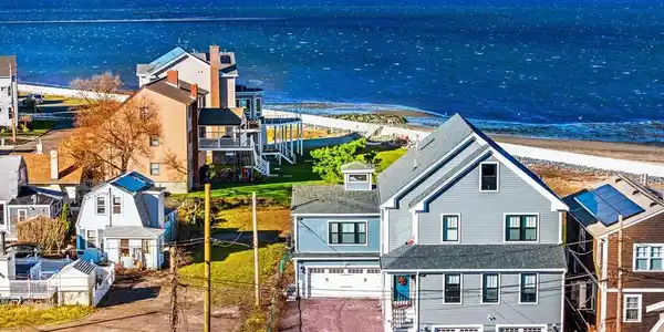 8-10 Shoreside Rd