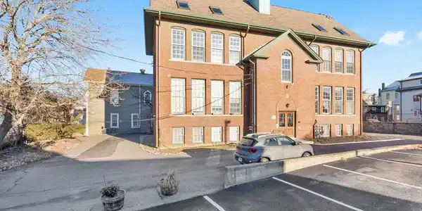 37 Washington Street