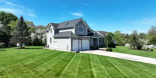 81 Base Lodge