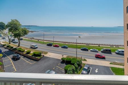 300 Lynn Shore Dr