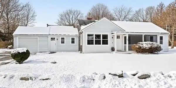 22 Leonard Rd
