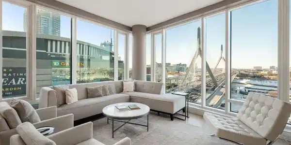 100 Lovejoy Wharf