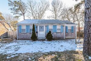 13 Evergreen St