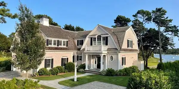 21 Captains Cove Ln