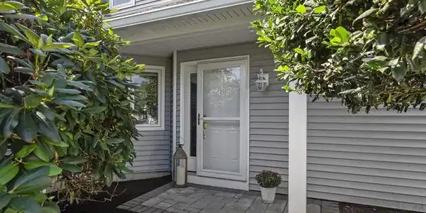 42 Fairway Dr