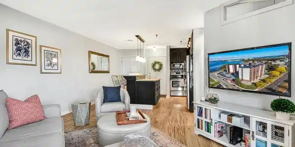 90 Quincy Shore Dr
