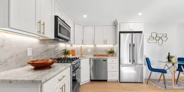 5 Endicott Ct