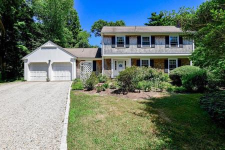 17 Olde Knoll Road