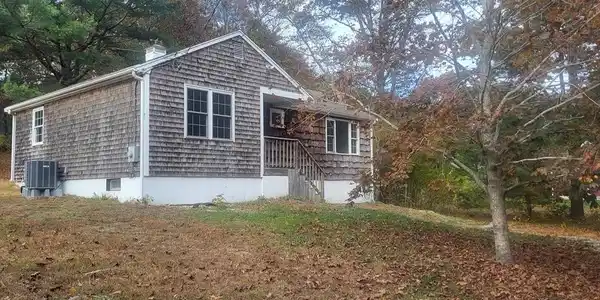 47 Post N Rail Ave